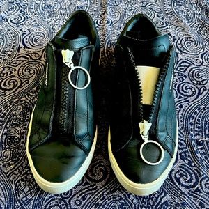 Adidas Sleek Casual Sneaker